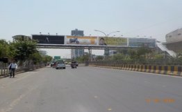 FOB At Rajnigandha Facing Noida to Delhi, Noida