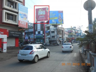 College road Big Bazaar, Nashik