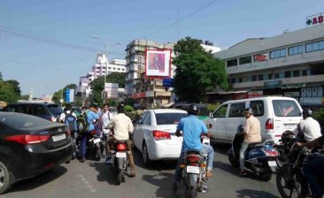 Athwalines Opposite Dhiraj Sons Facing Parle Point, Surat