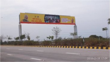 TAJ TO AGRA TOLL RHS, Yamuna Expressway