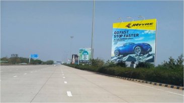 MATHURA TO JEVER MEDIAN,Yamuna Expressway