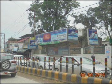 Sahastradhara Crossing, Dehradun
