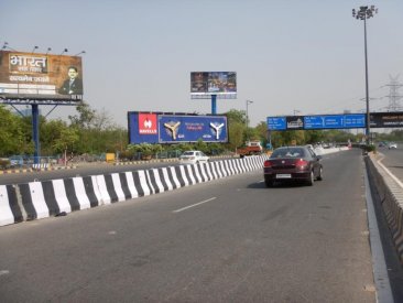 Unipole at DND Toll Plaza FacingDelhi to Noida, Noida