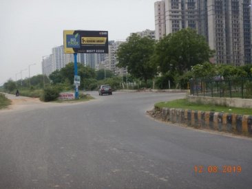 UNIPOLE AT Paramount Round About Gaur City to Surajpur, Noida