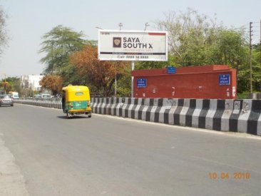 Unipole at Sector 19 Facing Sector 12 to Delhi, Noida