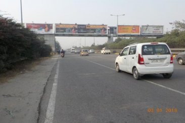 FOB At Amity Facing Greater Noida to Mahamaya, Noida